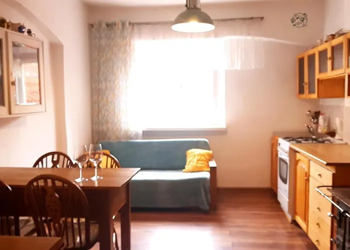 Klimatyczne شقة *